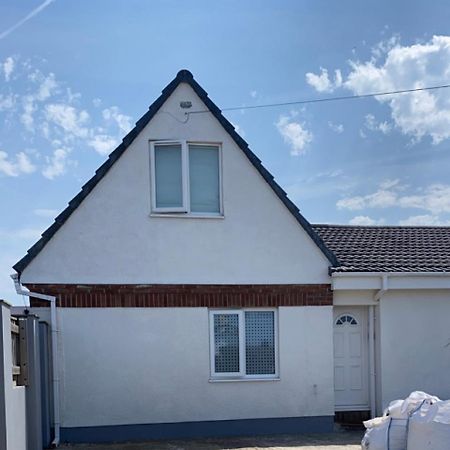 Flat Lode Nook Modern 2 Bed Home With Hot Tub Pool Exterior foto